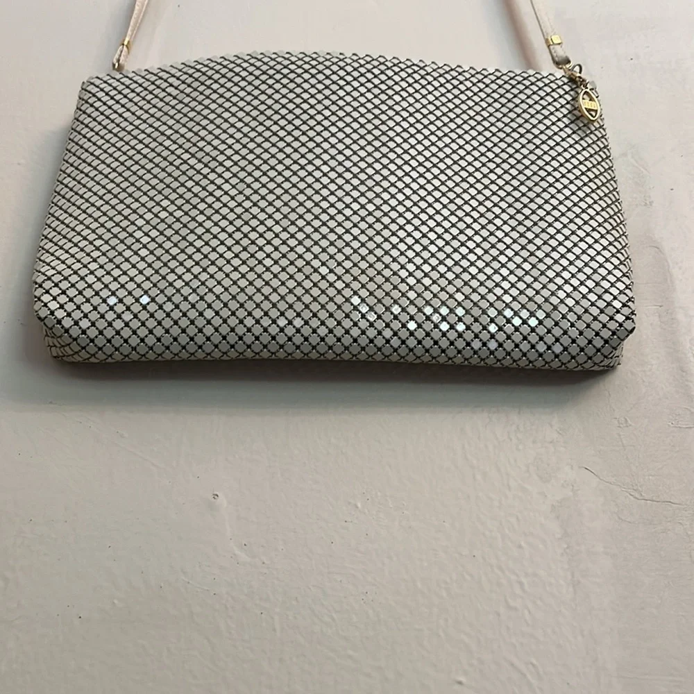 Vintage 1980s Metal Mesh Clutch Shoulder Bag 10